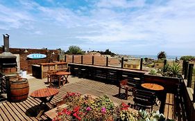 Loef Hostal